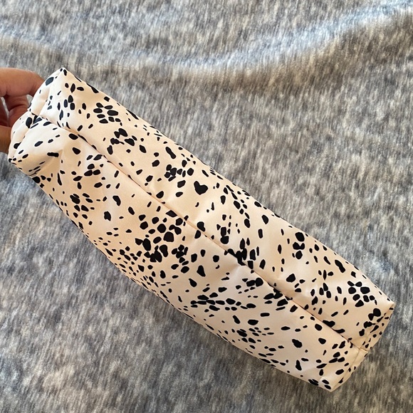 Sonia Kashuk Leopard Print Makeup Bag - Picture 2 of 6